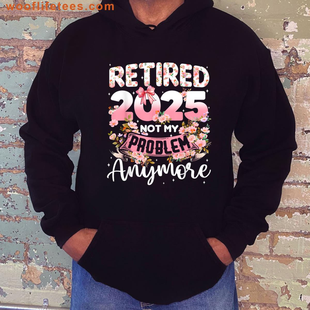 Retired 2025 Funny Retirement T-shirt