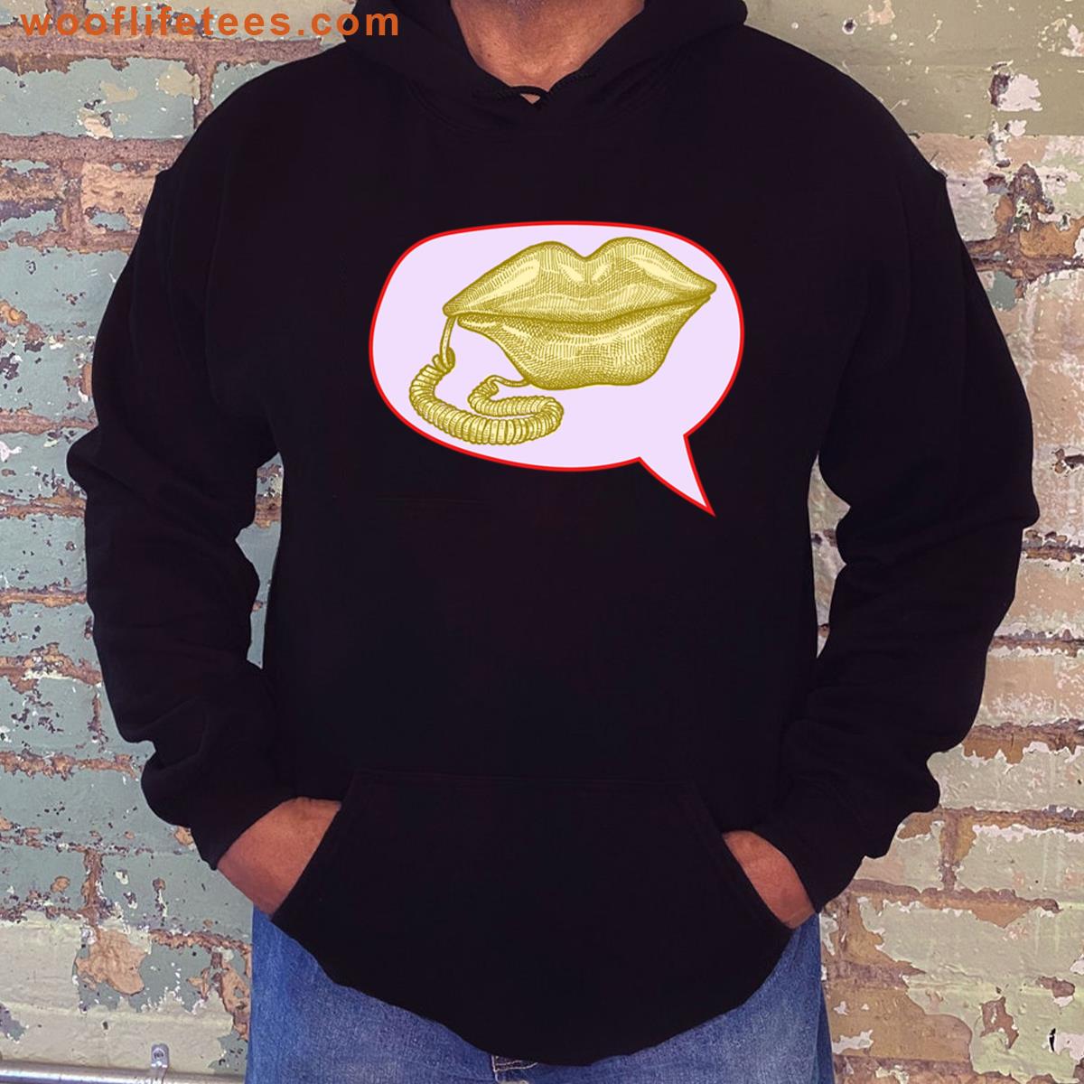 Retro Lip Phone Design T-shirt