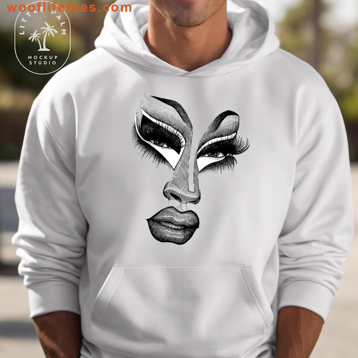 Trixie Black Graphic T-shirt