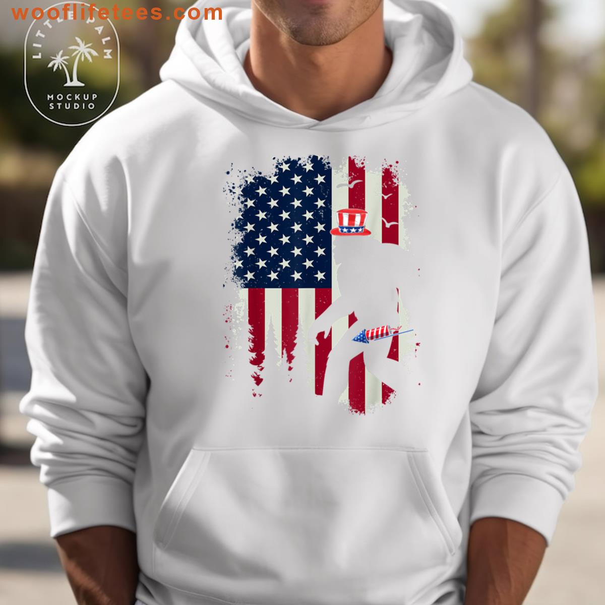 Bigfoot Fireworks 4th Of July Men Sasquatch American Flag Us T-shirt