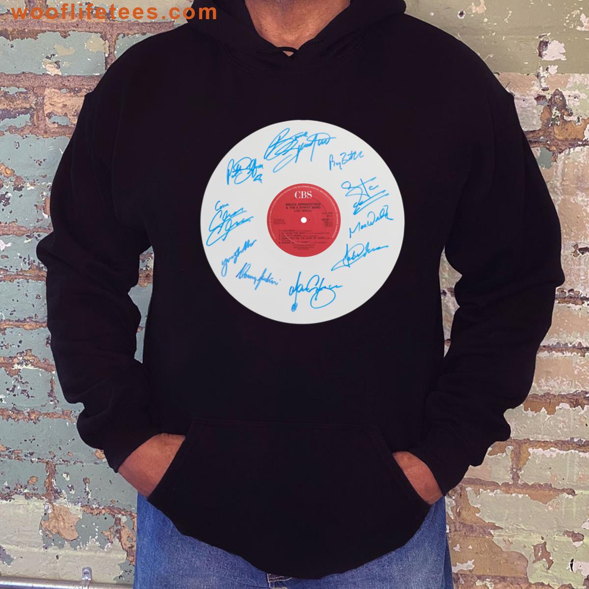 Bruce Springsteen Born To Run Red Autographed Vinyl Record Artwork T-shirt